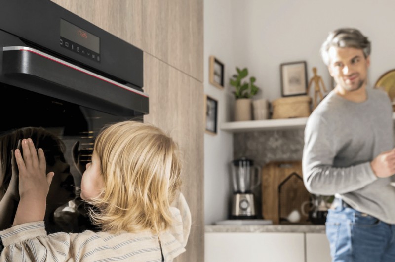 Amica rusza z promocją „A mi się to opłaca” – nowoczesna technologia w domowej kuchni