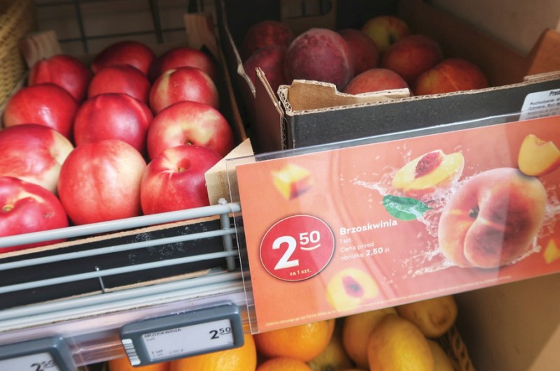 Żabka stawia na świeże przekąski do spożycia w biegu