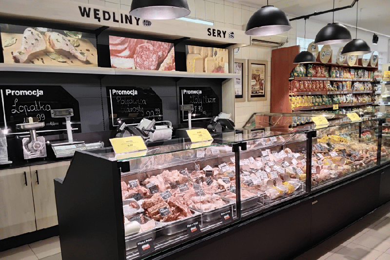 Delikatesy Premium Market Plus stawiają na rozwój i nowoczesną ekspozycję