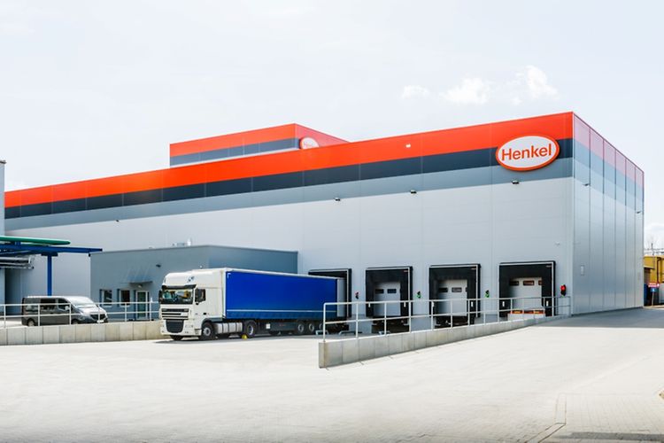 Henkel podsumowuje H1 2026: silny wzrost sprzedaży i podwyższona prognoza na 2026 rok