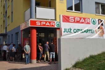 SPAR utrzymuje tempo rozwoju