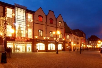 Basen prezentów w Galerii Piastów w Legnicy