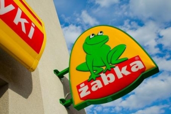 Żabka od 10 lat gra z Owsiakiem